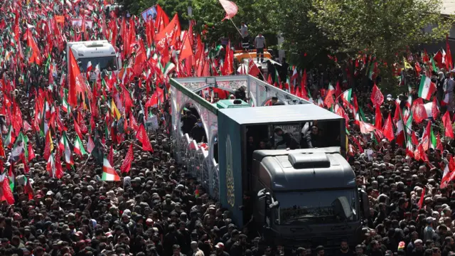 اختتام مراسم تشييع الشهيد السيد علي الخامنئي في النجف الأشرف