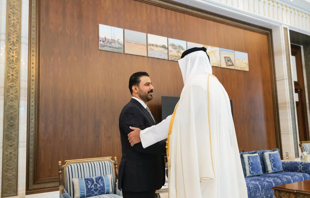 رئيس الوزراء يصل إلى الدوحة لتقديم التعازي بوفاة الأمير الشيخ حمد بن خليفة آل ثاني